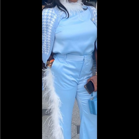 Luxe Set - Picture 2 of 2